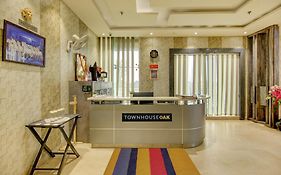 Super Townhouse Oak Hotel C Pearls